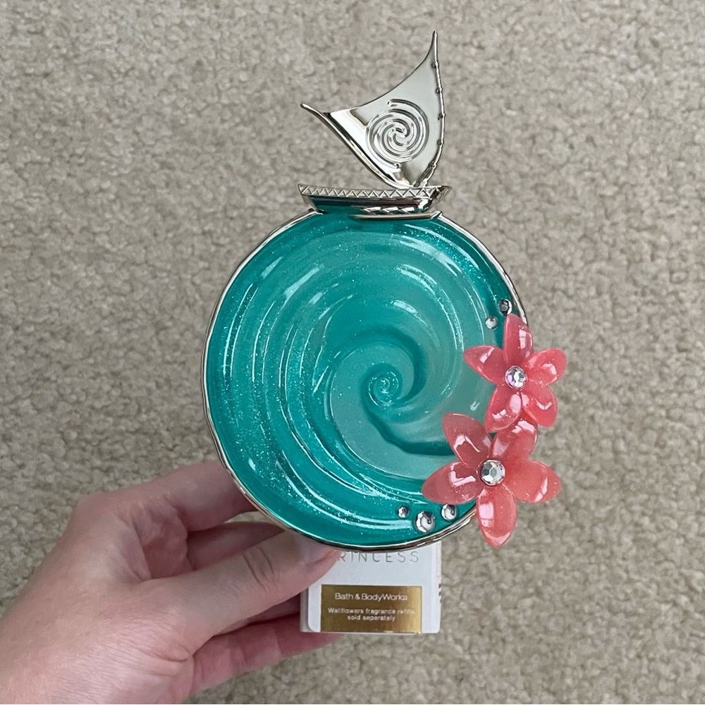 Bath & Body Works Disney Princess Moana Nightlight Scent Control Wallflower Plug